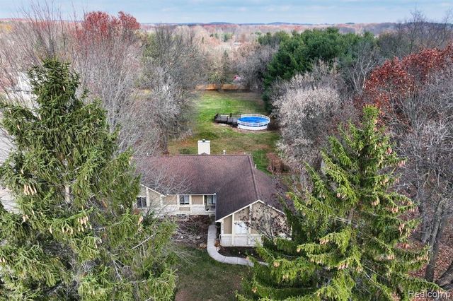 4250 White Oak Trail, Commerce Twp, MI 48382