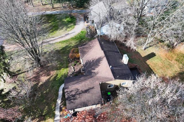 4250 White Oak Trail, Commerce Twp, MI 48382