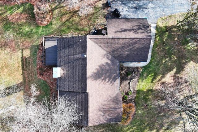 4250 White Oak Trail, Commerce Twp, MI 48382