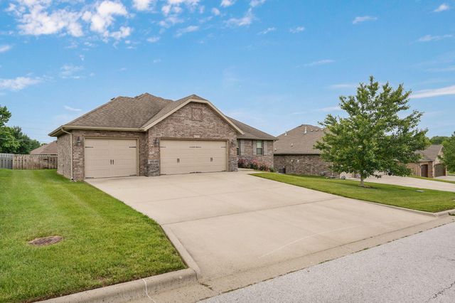 4318 E Kentbrook Drive, Springfield, MO 65802