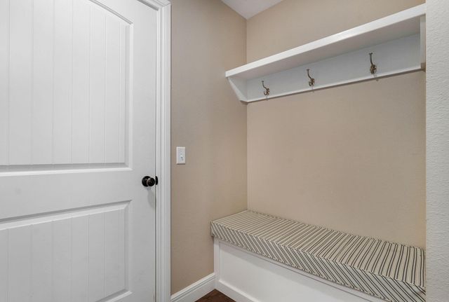 4318 E Kentbrook Drive, Springfield, MO 65802