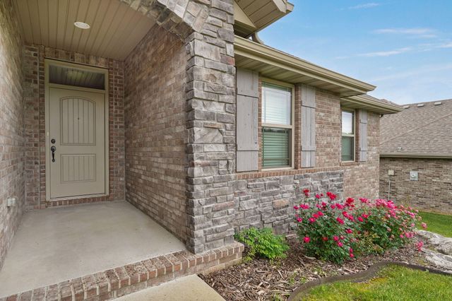 4318 E Kentbrook Drive, Springfield, MO 65802