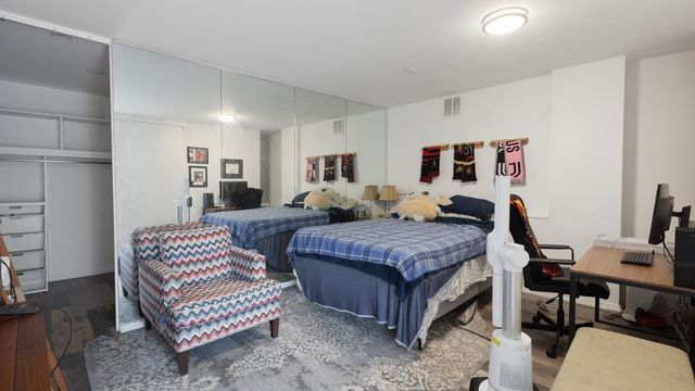 2400 N Lakeview Avenue 614-15, Chicago, IL 60614