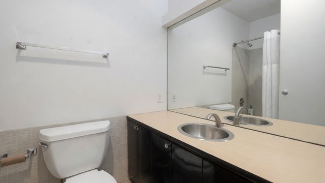 2400 N Lakeview Avenue 614-15, Chicago, IL 60614