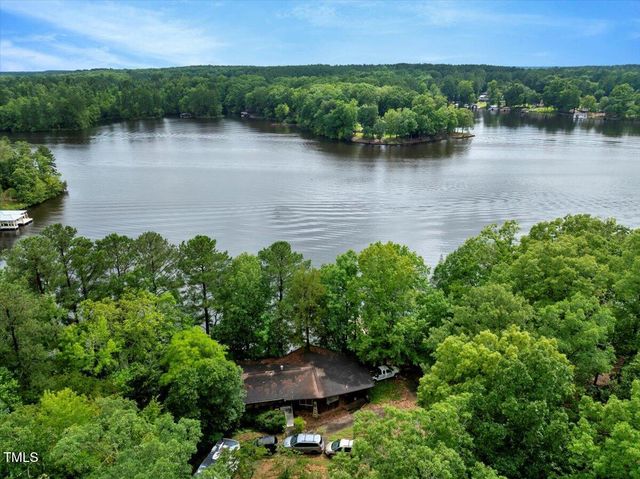 288 Lucky Lane, Bracey, VA 23919