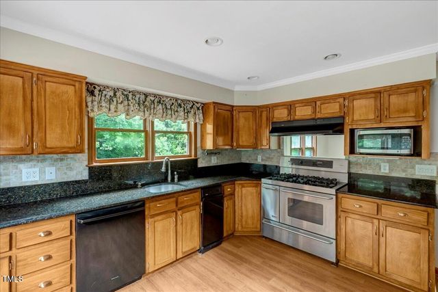 288 Lucky Lane, Bracey, VA 23919