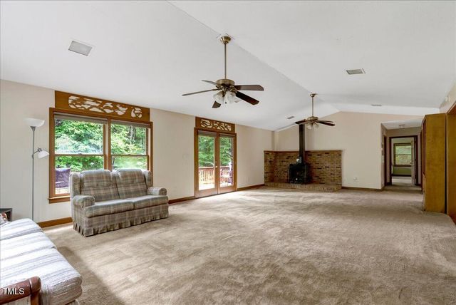 288 Lucky Lane, Bracey, VA 23919