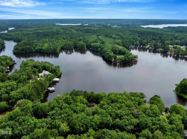 288 Lucky Lane, Bracey, VA 23919