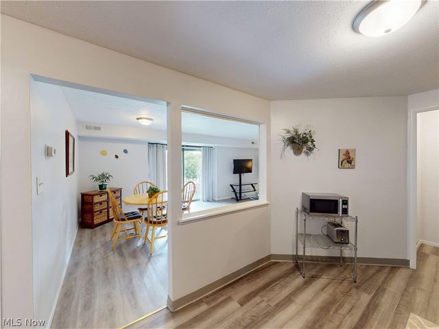 9510 Cove Drive C 11, North Royalton, OH 44133