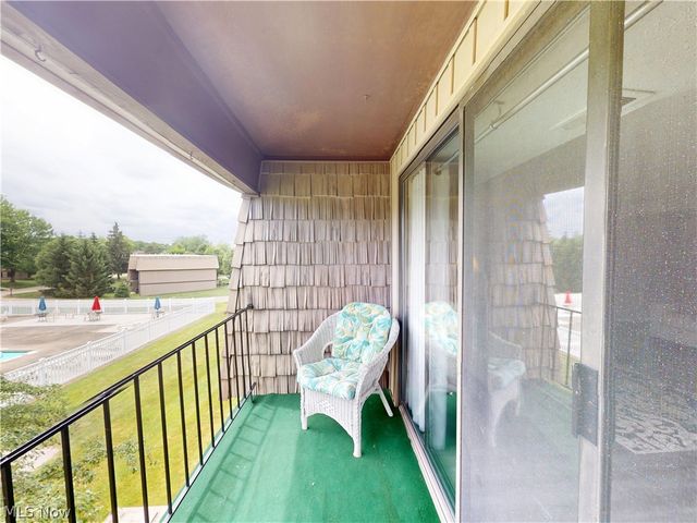 9510 Cove Drive C 11, North Royalton, OH 44133