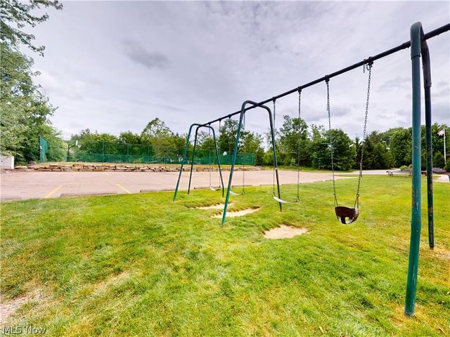 9510 Cove Drive C 11, North Royalton, OH 44133