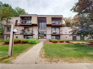 9510 Cove Drive C 11, North Royalton, OH 44133