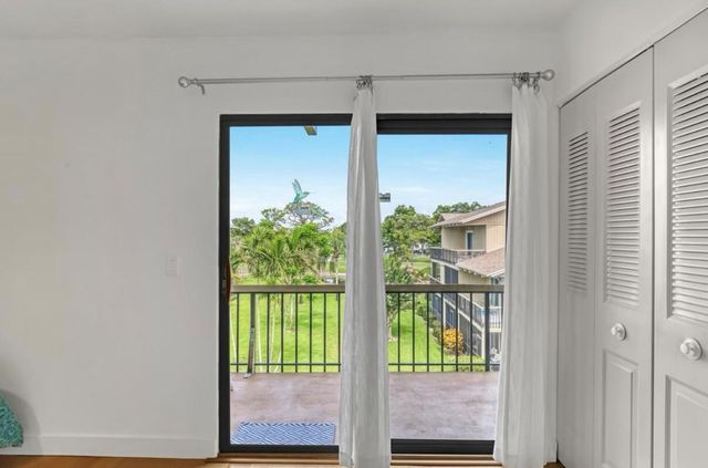 18390 SE Wood Haven Lane E, Jupiter, FL 33469