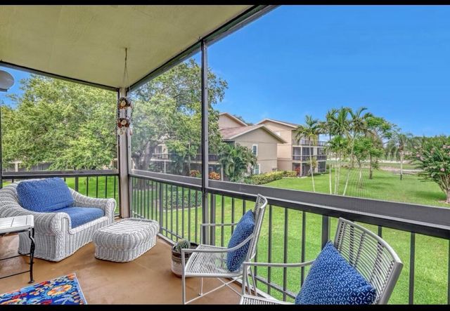 18390 SE Wood Haven Lane E, Jupiter, FL 33469