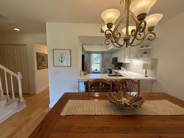 18390 SE Wood Haven Lane E, Jupiter, FL 33469