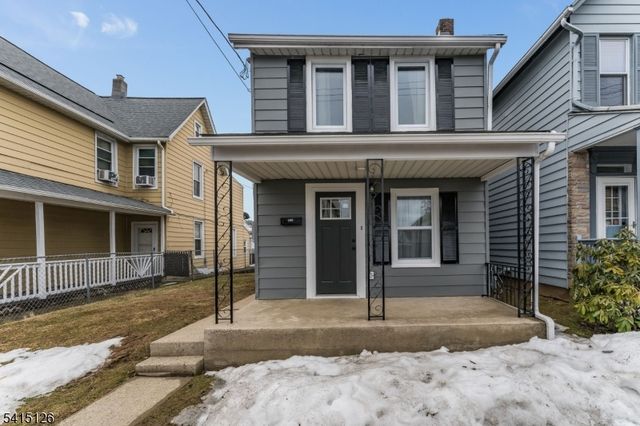 52 Lewis St, Phillipsburg Town, NJ 08865