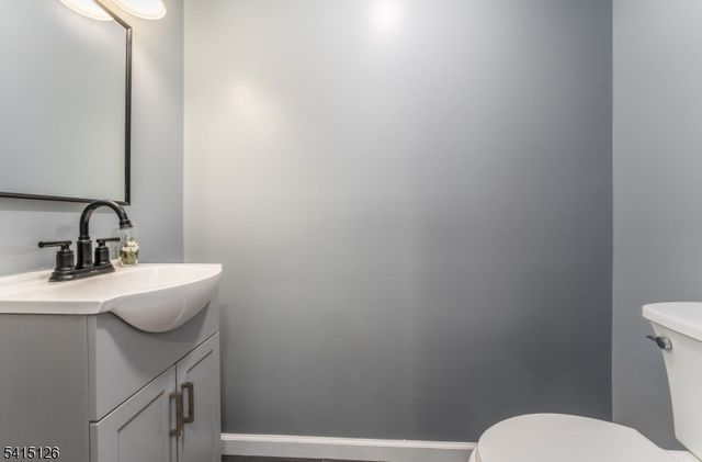 52 Lewis St, Phillipsburg Town, NJ 08865