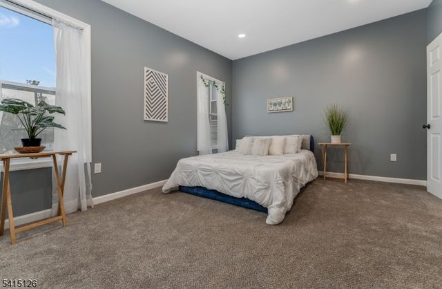 52 Lewis St, Phillipsburg Town, NJ 08865