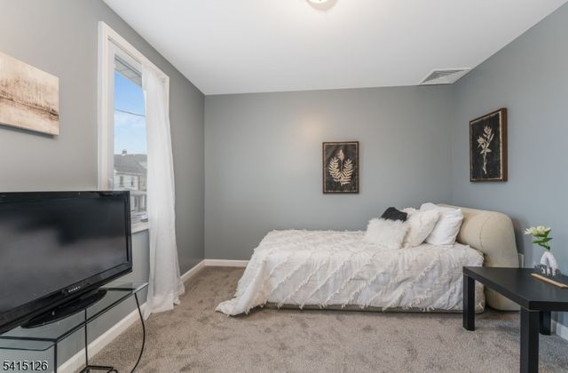 52 Lewis St, Phillipsburg Town, NJ 08865