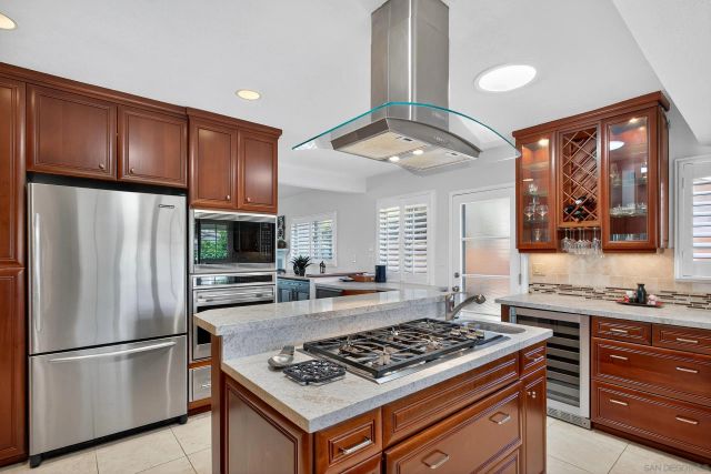 2164 Tokalon St, San Diego, CA 92110