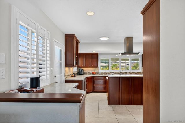 2164 Tokalon St, San Diego, CA 92110