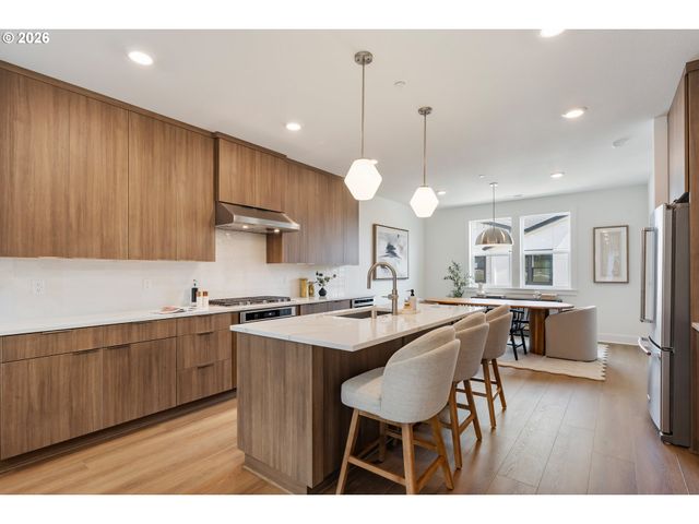 6424 Nw OLYMPIC Ln 47, Camas, WA 98607