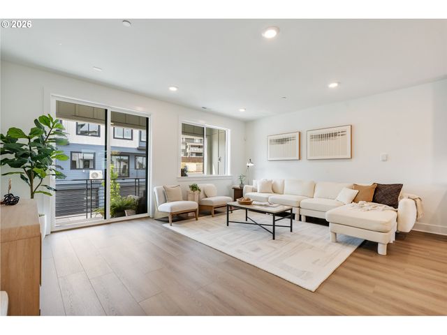 6424 Nw OLYMPIC Ln 47, Camas, WA 98607