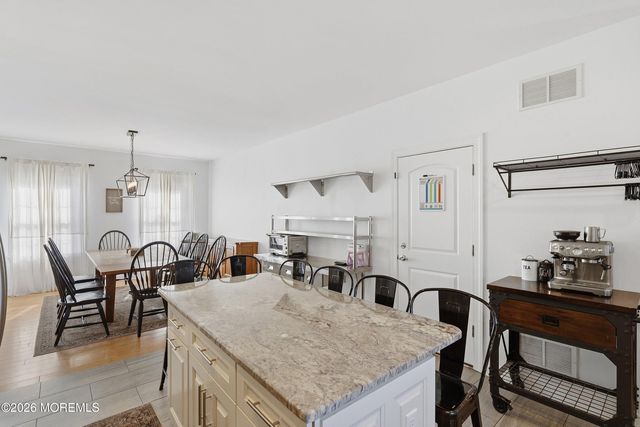 809 5th Avenue, Toms River, NJ 08757