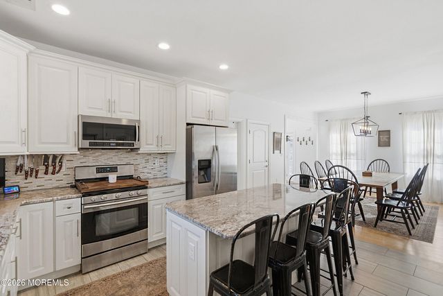 809 5th Avenue, Toms River, NJ 08757