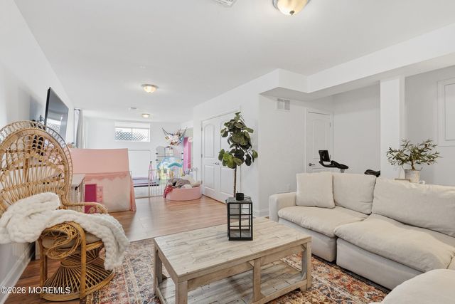 809 5th Avenue, Toms River, NJ 08757