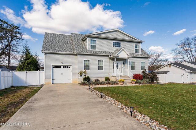 809 5th Avenue, Toms River, NJ 08757