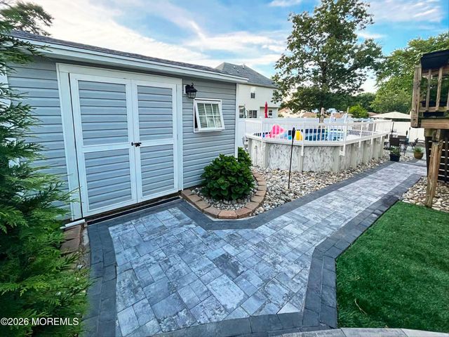 809 5th Avenue, Toms River, NJ 08757