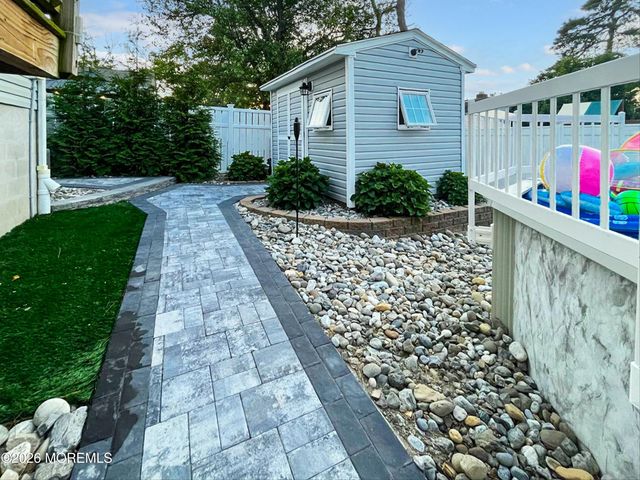 809 5th Avenue, Toms River, NJ 08757