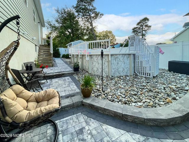 809 5th Avenue, Toms River, NJ 08757