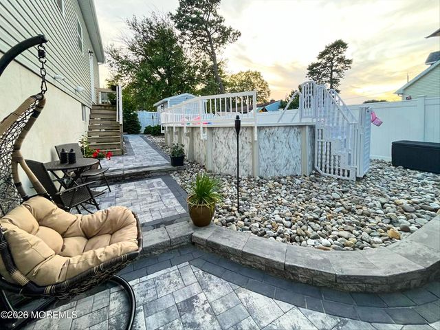 809 5th Avenue, Toms River, NJ 08757