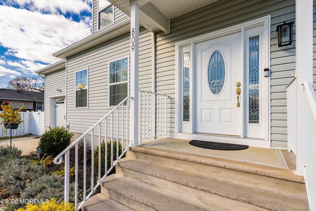 809 5th Avenue, Toms River, NJ 08757