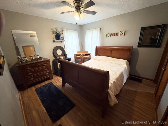 155 N Gardner Street, Scottsburg, IN 47170