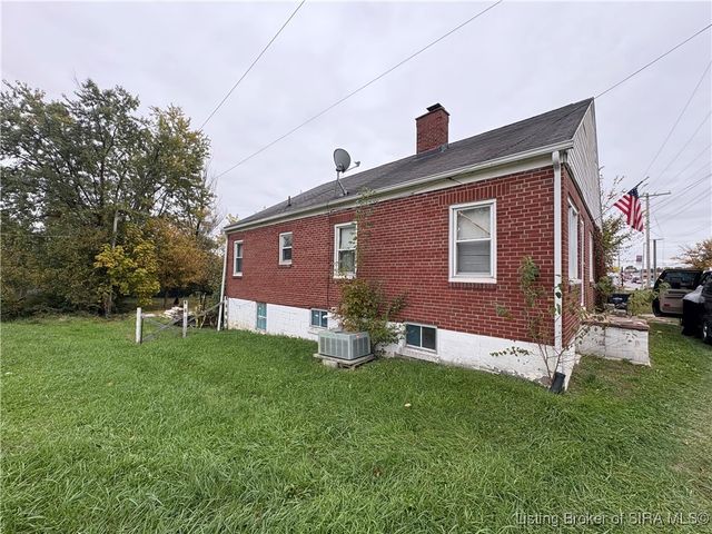 155 N Gardner Street, Scottsburg, IN 47170