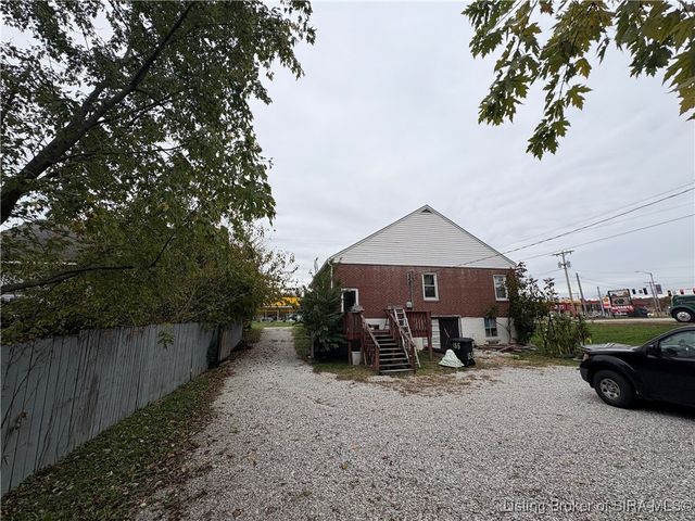 155 N Gardner Street, Scottsburg, IN 47170