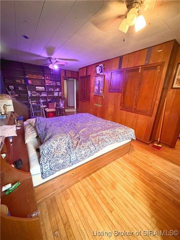 155 N Gardner Street, Scottsburg, IN 47170