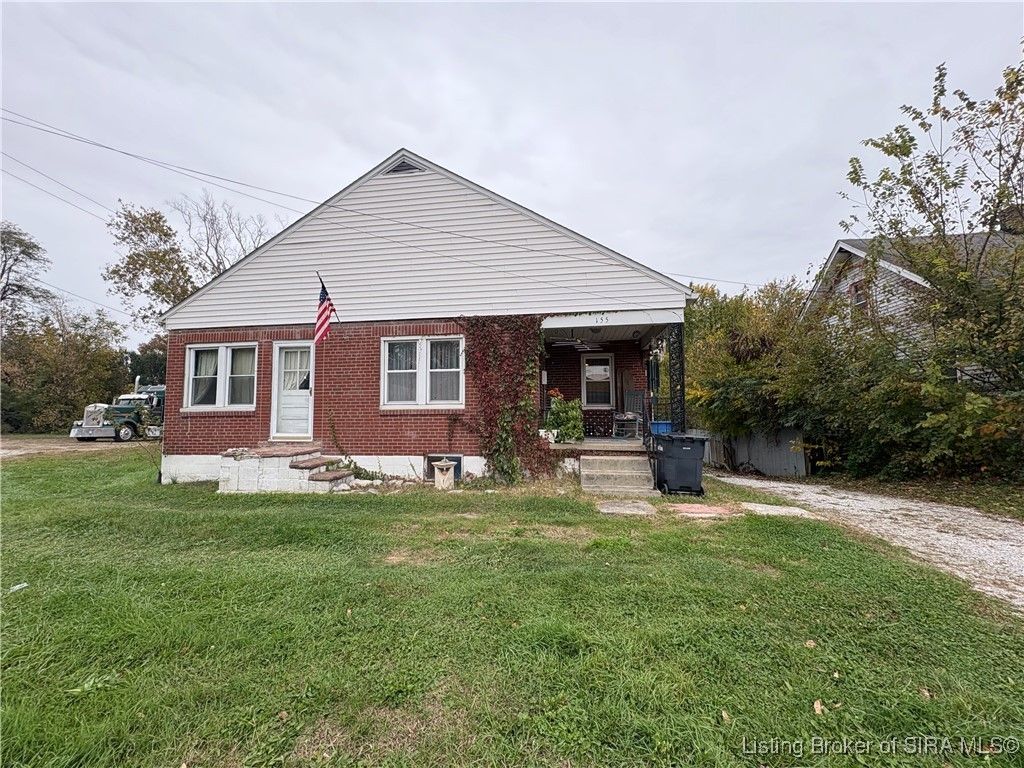 155 N Gardner Street, Scottsburg, IN 47170