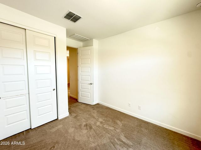 1636 W Estes Way, Phoenix, AZ 85041