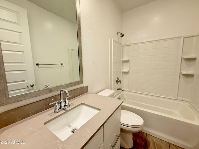 1636 W Estes Way, Phoenix, AZ 85041