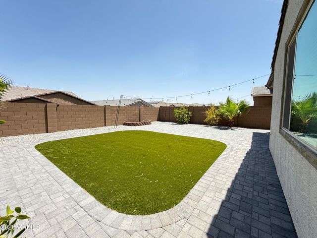 1636 W Estes Way, Phoenix, AZ 85041