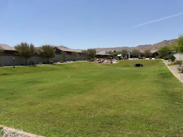 1636 W Estes Way, Phoenix, AZ 85041