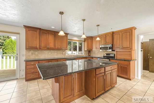 1955 E 25th Street, Idaho Falls, ID 83404