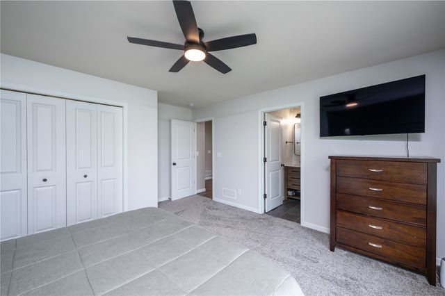 834 Crescent View Drive NE, Cedar Rapids, IA 52402