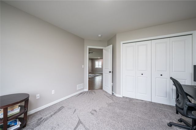 834 Crescent View Drive NE, Cedar Rapids, IA 52402
