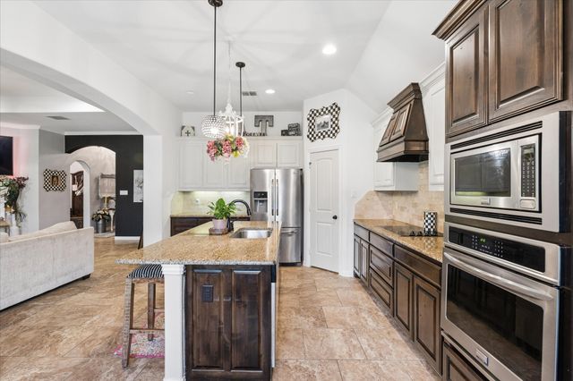 124 Camouflage Circle, Willow Park, TX 76008