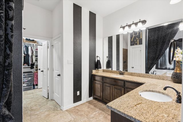 124 Camouflage Circle, Willow Park, TX 76008